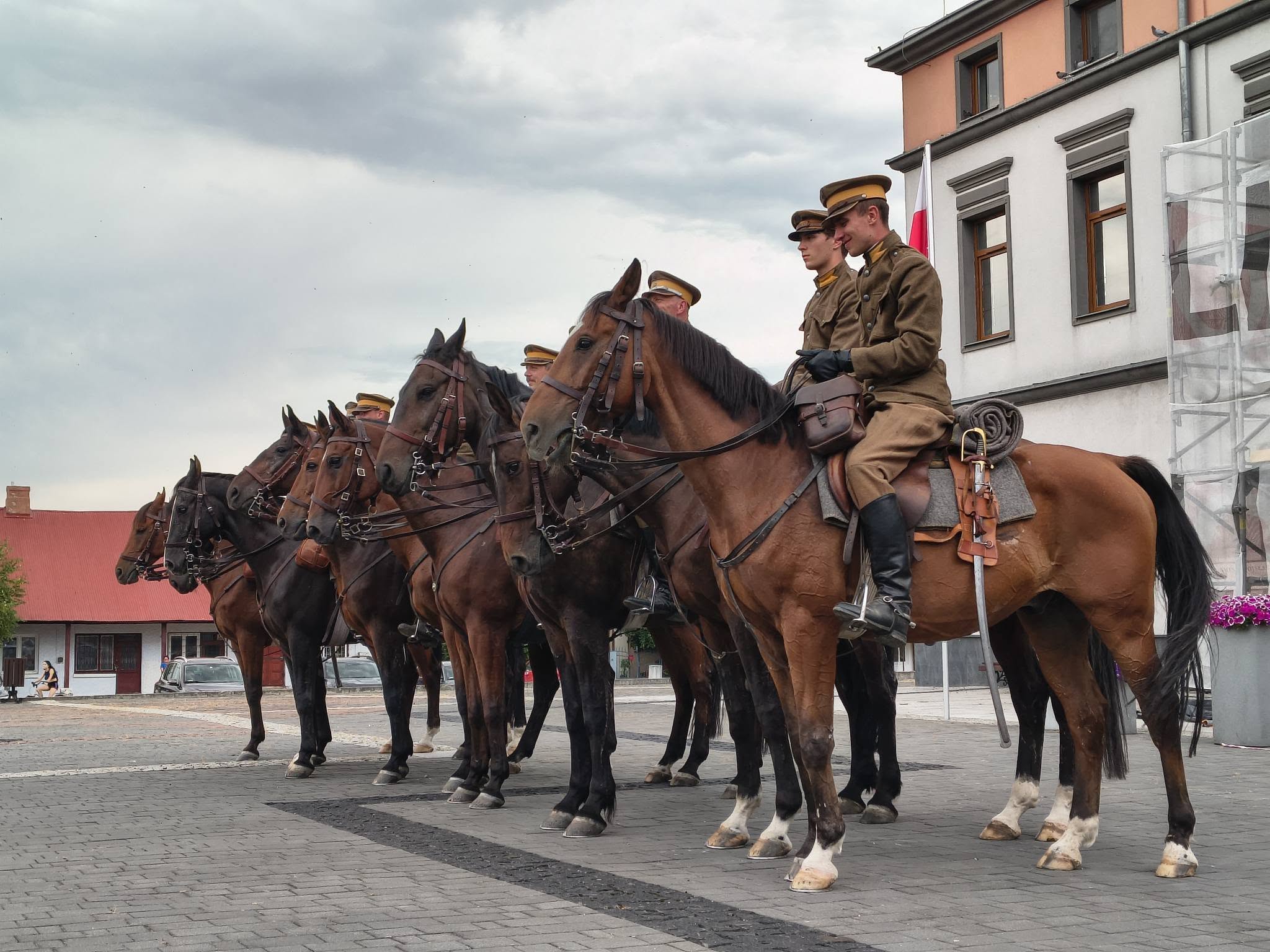 Przejazd kawalerzystów przez Wojsławice